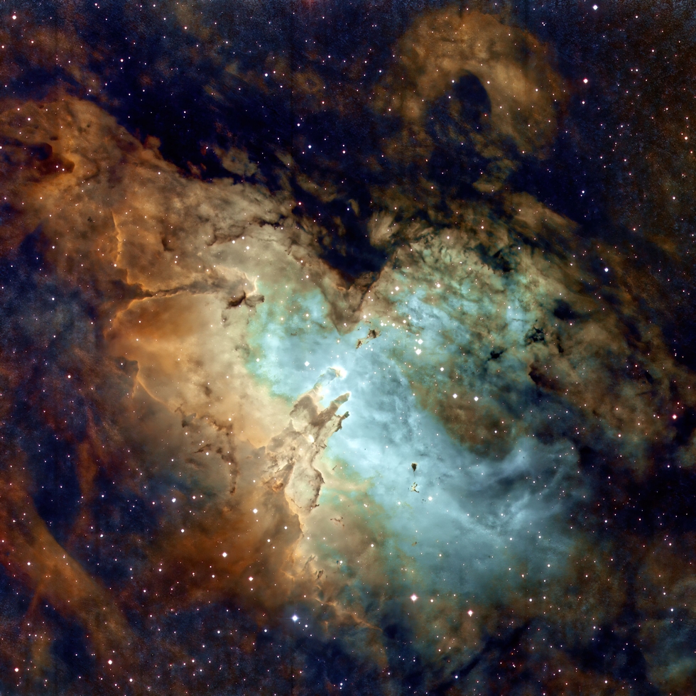 M16 Eagle Nebula | Telescope Live